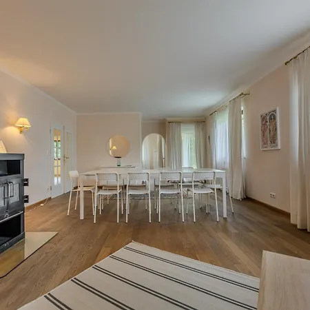 Hahnenkamm Residenz Apartment Kitzbuhel