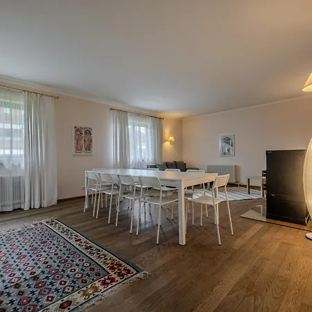 Hahnenkamm Residenz Apartment Kitzbuhel