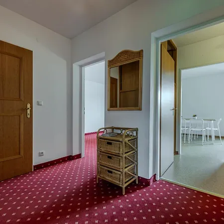 Hahnenkamm Residenz Κίτσμπουελ